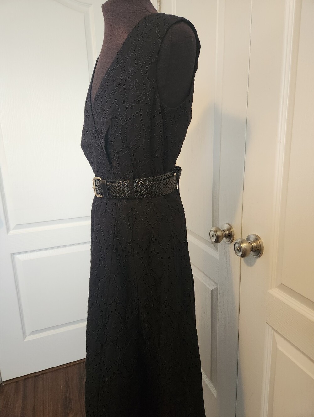 Karen Millen Eyelet Summer Dress Size 4 BELT NOT INCLUDED - Picture 6 of 10